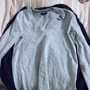 Tommy Grey V neck sweater